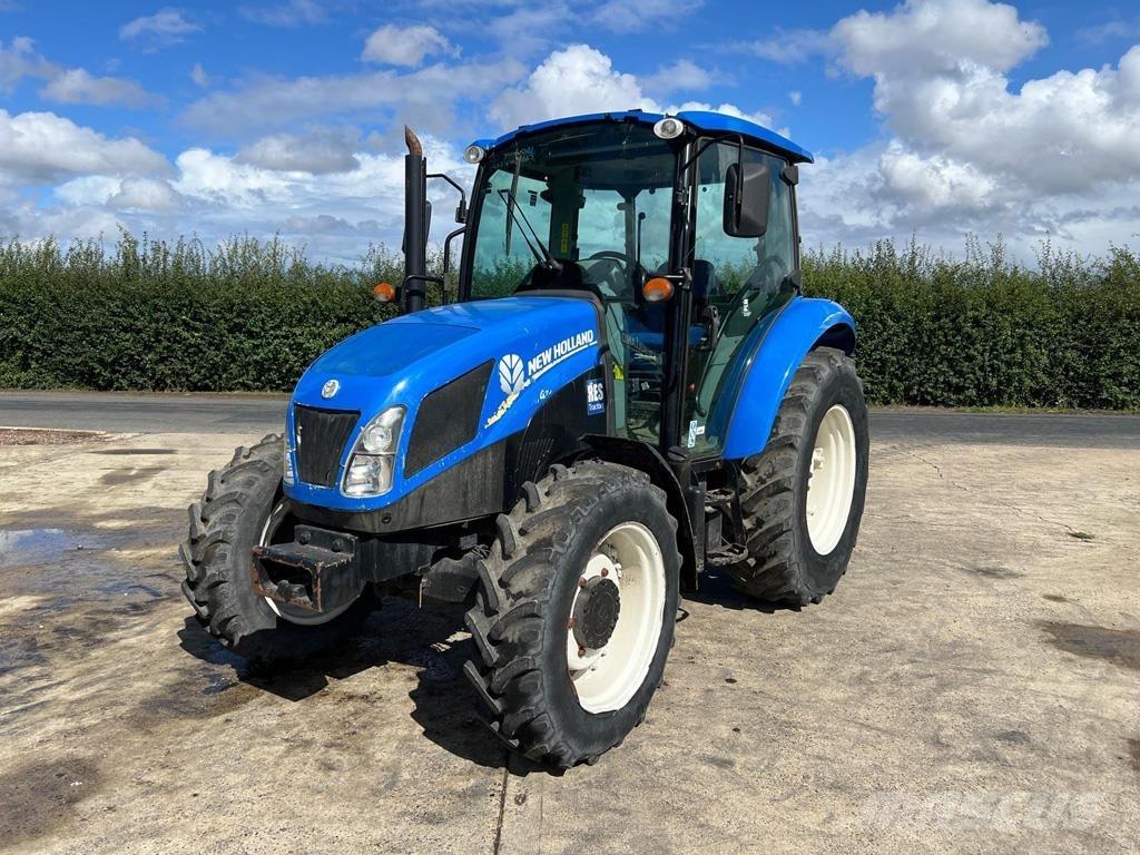 New Holland T4.75 트랙터
