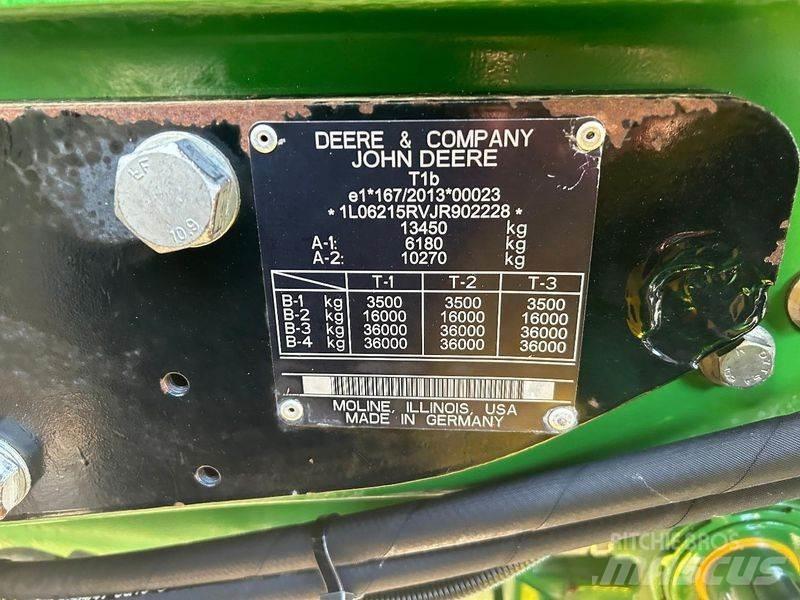 John Deere 6215R 트랙터