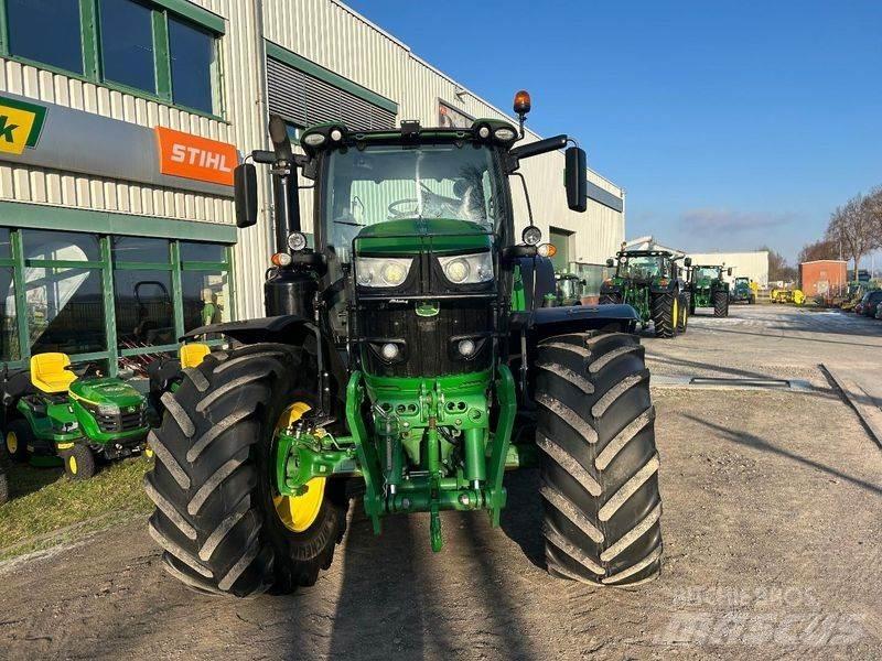 John Deere 6215R 트랙터