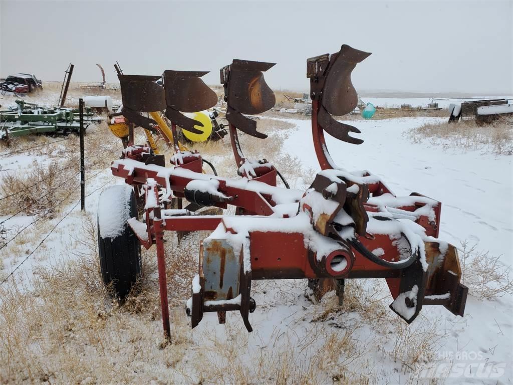 Case IH 145 기존 플로우(쟁기)