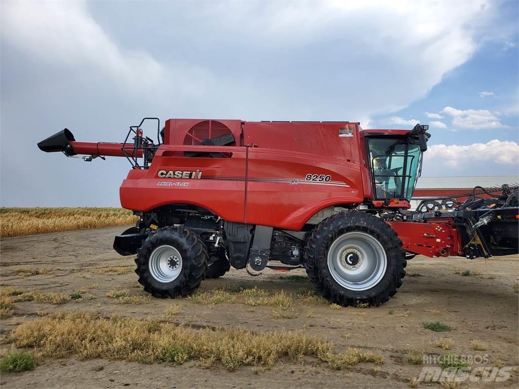 Case IH 8250 콤바인 수확기