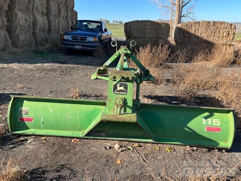 John Deere  필드 드래그