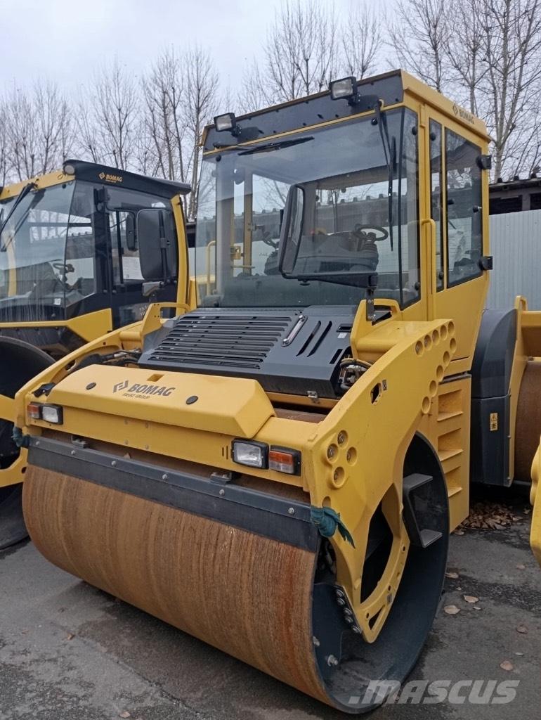 Bomag BW 203 AD-4 트윈 드럼 롤러