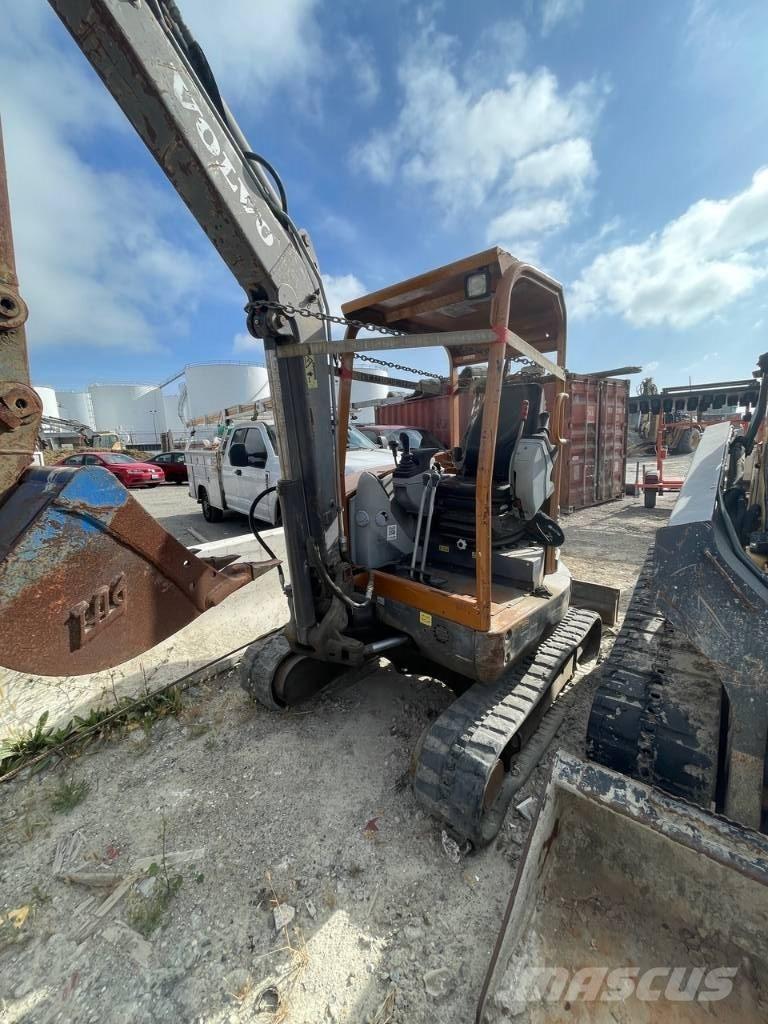 Volvo ECR 38 소형 굴삭기 7톤 미만