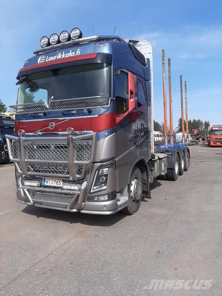 Volvo FH 16 목재 트럭