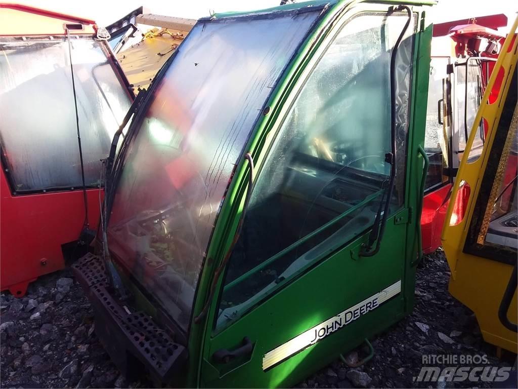 John Deere 1070d 캐빈 및 인테리어