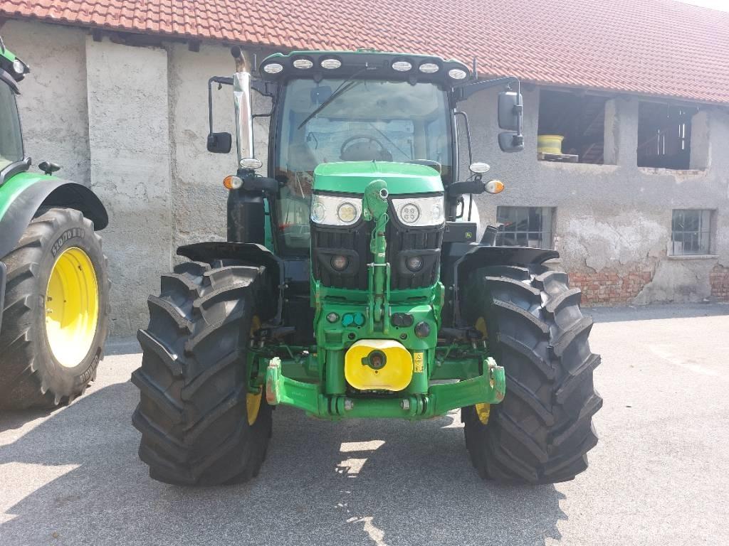 John Deere 6130R 트랙터