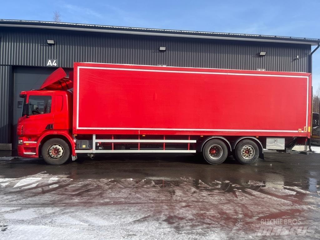 Scania P 340 탑차 트럭