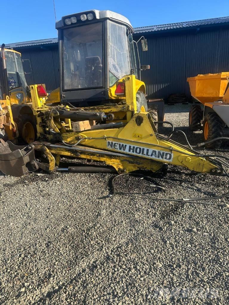 New Holland LB 110 B 라디에이터