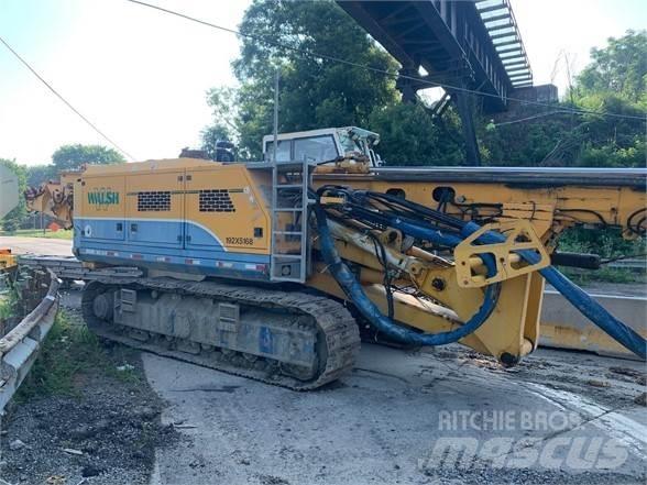 Bauer BG12H 도로 굴착기