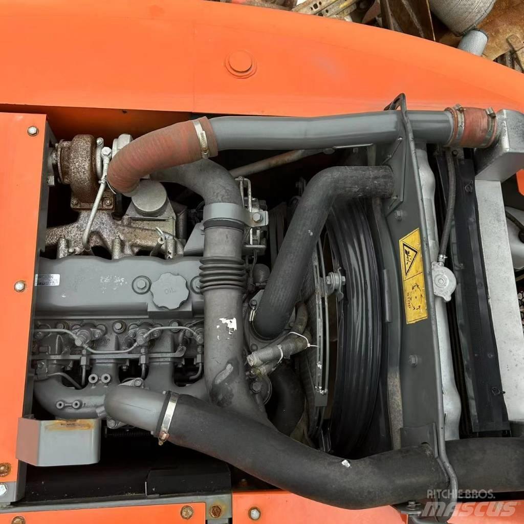 Hitachi ZX 120 대형 굴삭기 29톤 이상