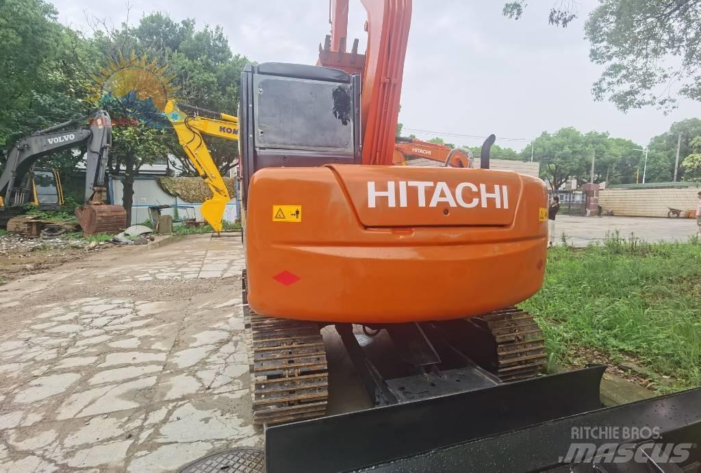 Hitachi ZX 70 소형 굴삭기 7톤 미만