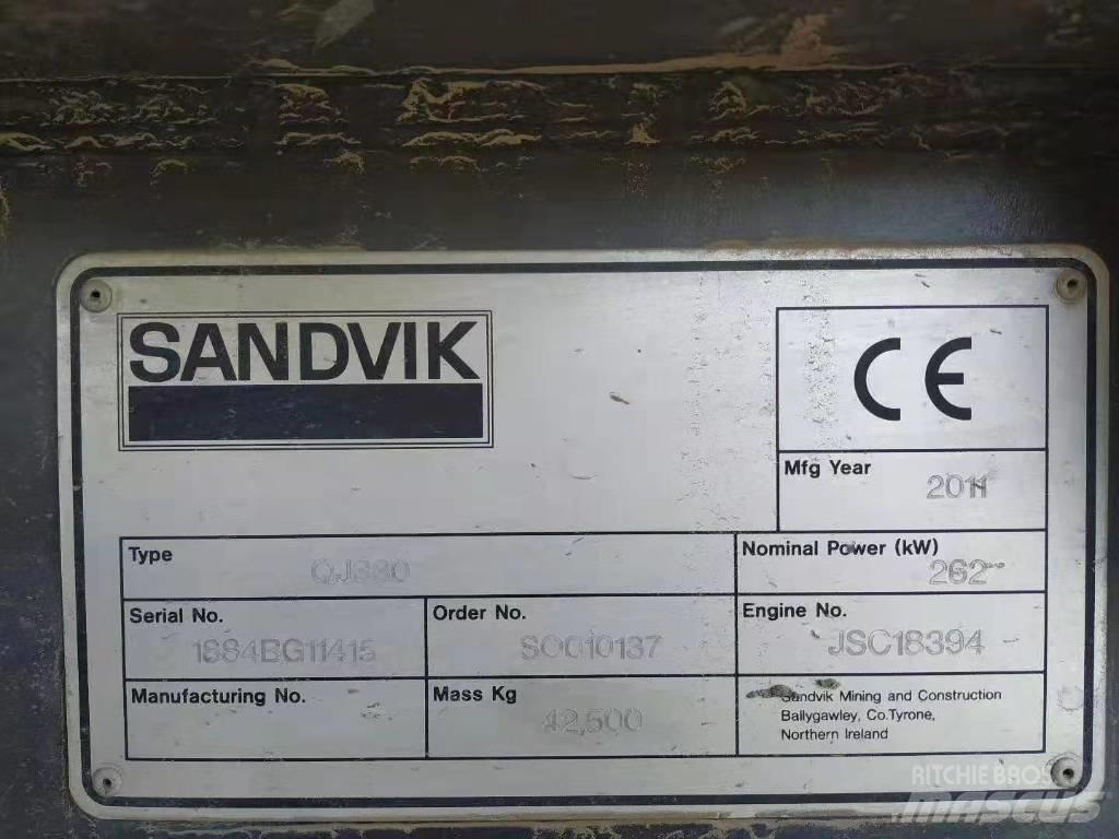 Sandvik QJ330 이동식 분쇄기