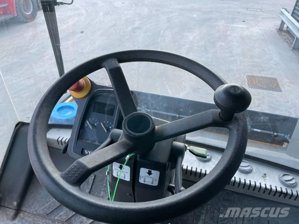 Volvo DD105 트윈 드럼 롤러