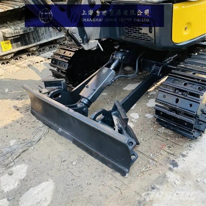 Yanmar Vio 17 소형 굴삭기 7톤 미만