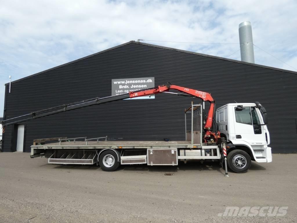 Iveco 150E 25 크레인 트럭