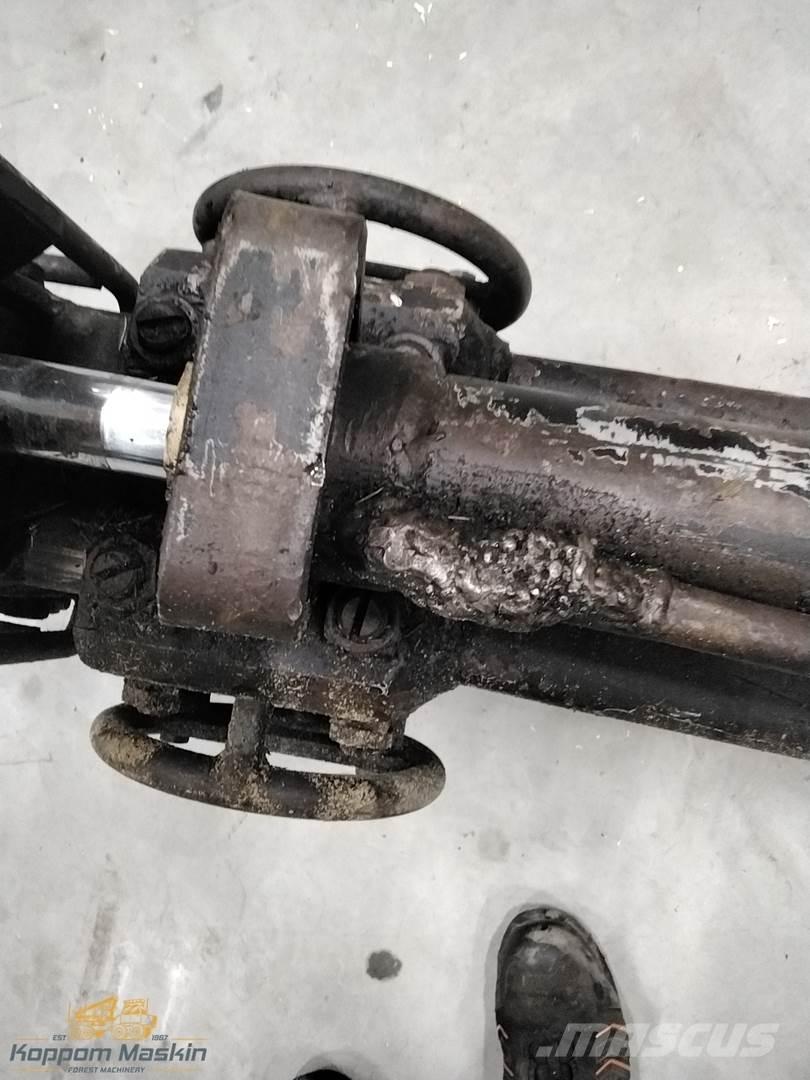 Ösa 374 포워더 크레인