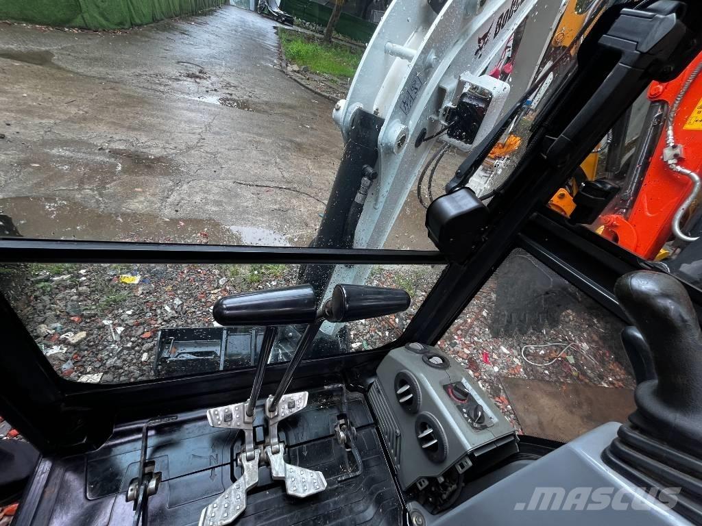 Bobcat E 20z 소형 굴삭기 7톤 미만