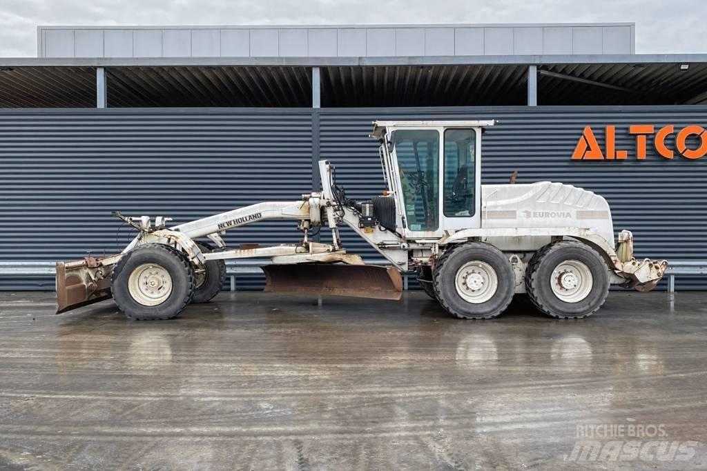 New Holland F156.6 그레이더