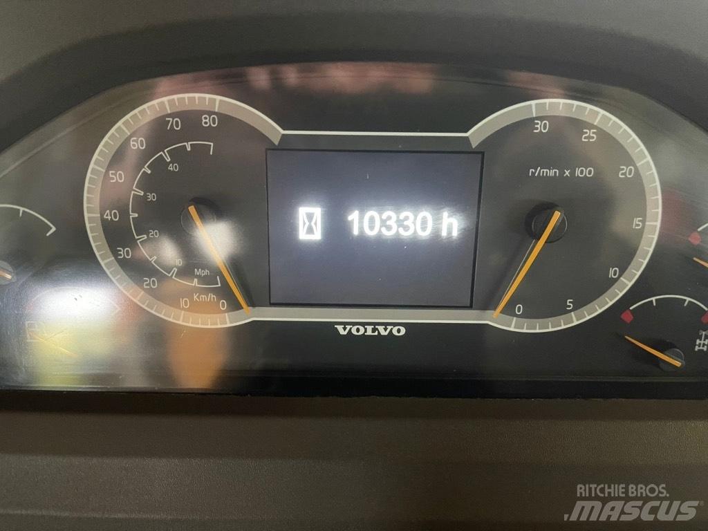 Volvo A 30 G 연결식 홀러