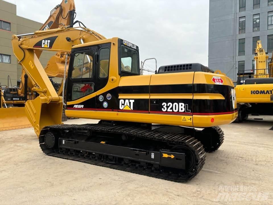 CAT 320 B L 대형 굴삭기 29톤 이상