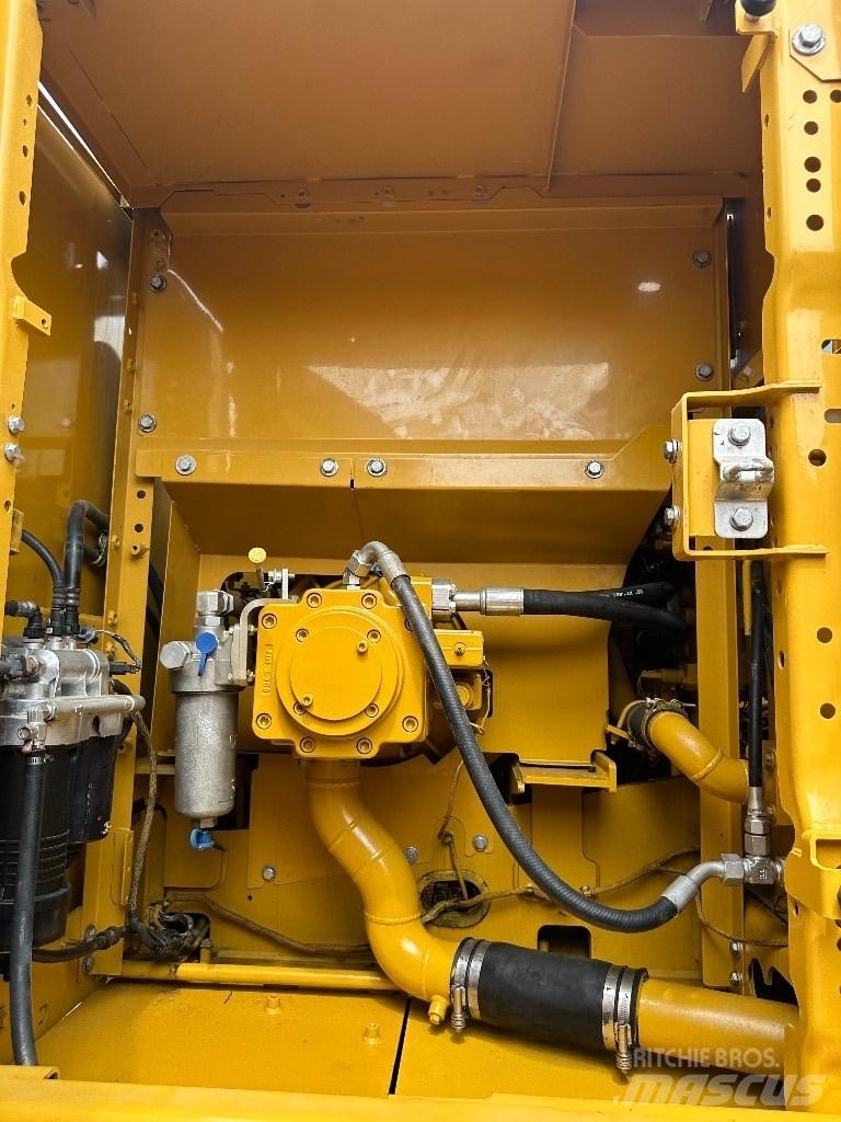 CAT CAT320 중형굴삭기 7톤-28톤