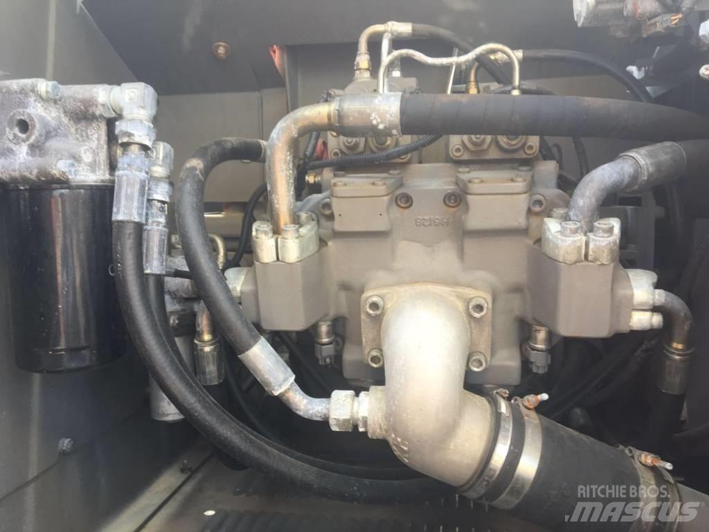 Hitachi zx240 대형 굴삭기 29톤 이상
