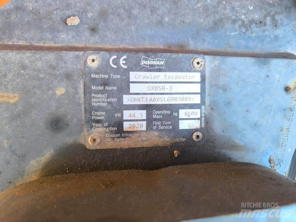 Doosan DX 85 R-3 중형굴삭기 7톤-28톤