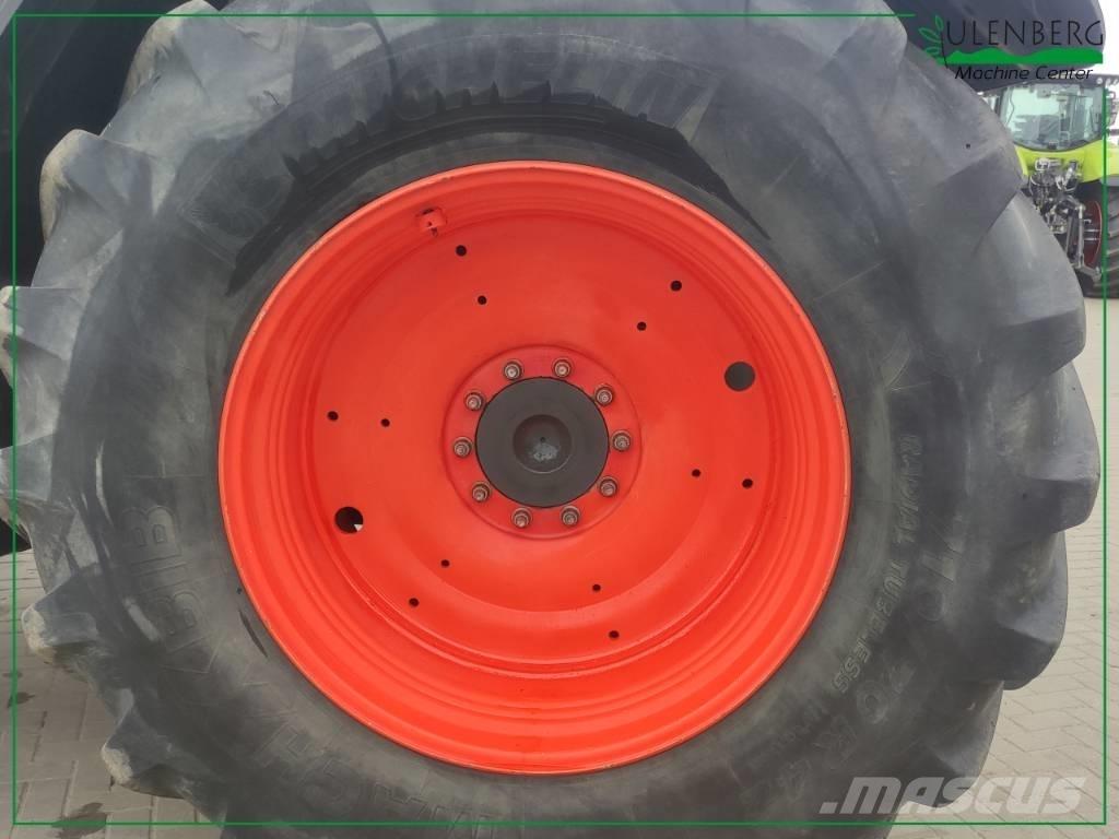 CLAAS Axion 850 트랙터