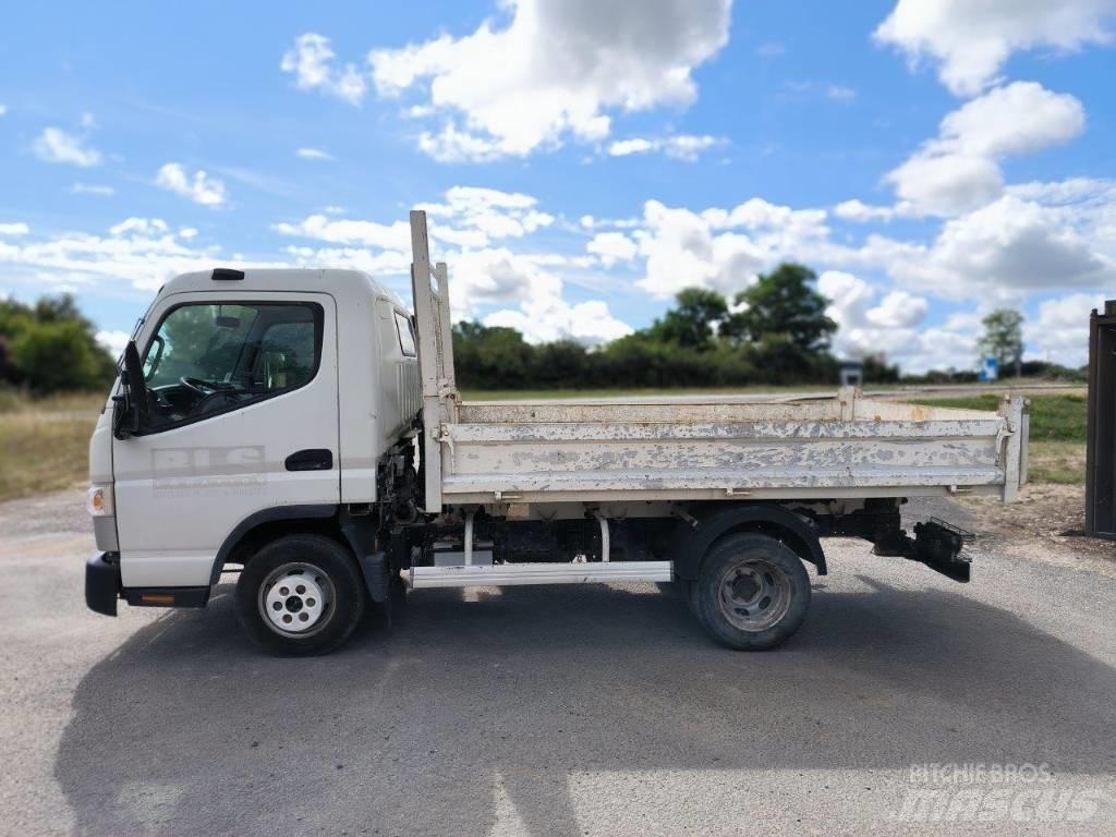 Fuso Canter 덤프 트럭