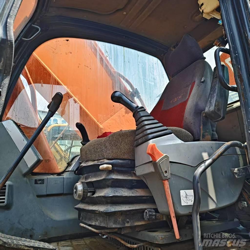 Doosan DX 300 대형 굴삭기 29톤 이상