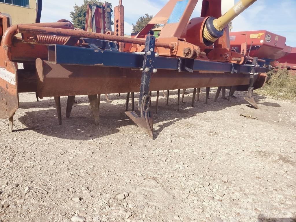 Kuhn HR 302 하로우