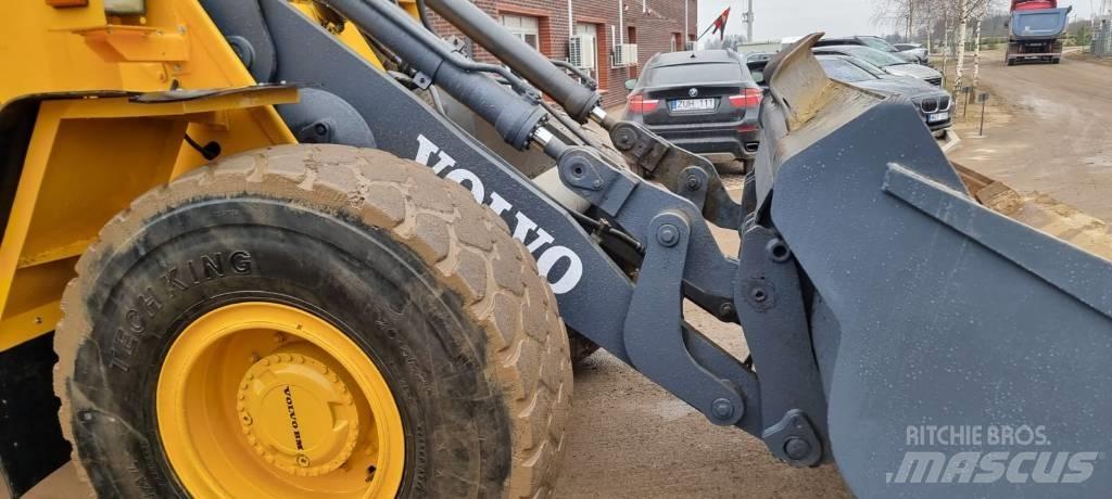 Volvo L 90 B  휠로우더