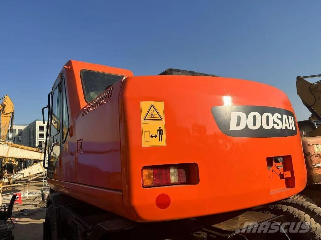 Doosan 150 W-7  휠 굴삭기