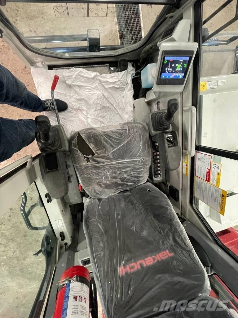 Takeuchi TCR 50  궤도식 덤프