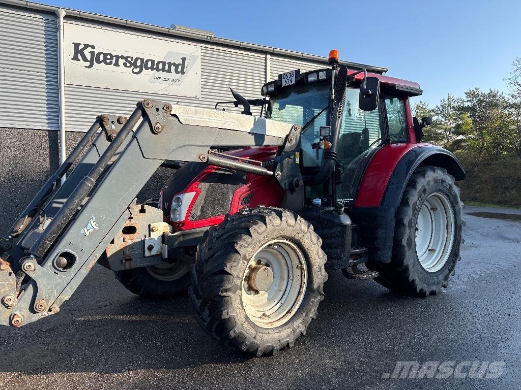 Valtra N 143 트랙터