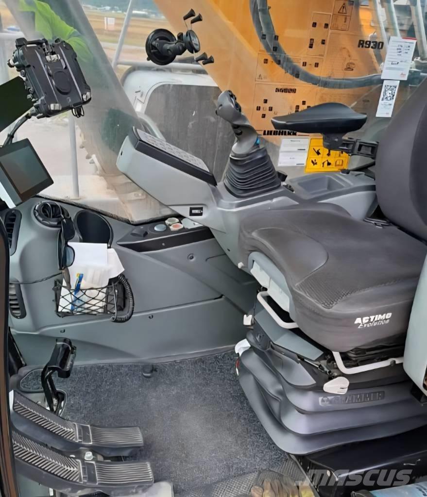 Liebherr R 930 G8 대형 굴삭기 29톤 이상