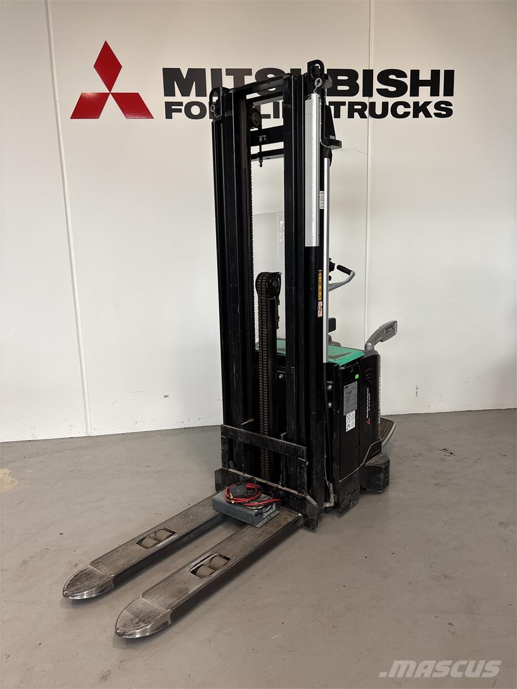 Mitsubishi SBV16N 보행식 리치 지게차