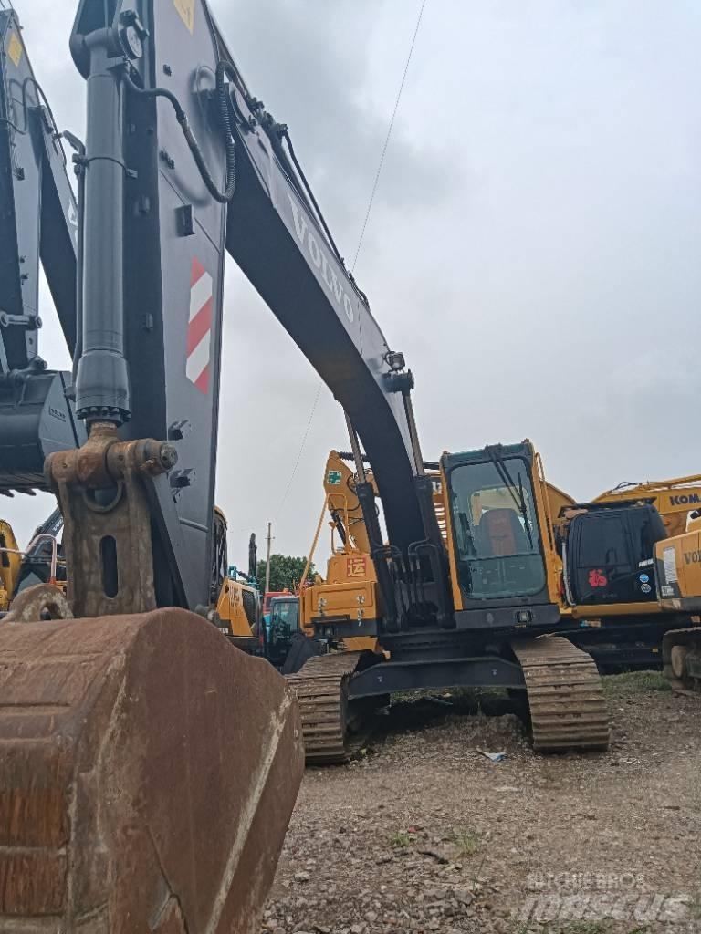 Volvo EC 210 대형 굴삭기 29톤 이상