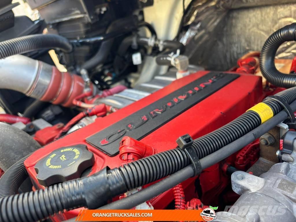 International MV607 탑차 트럭