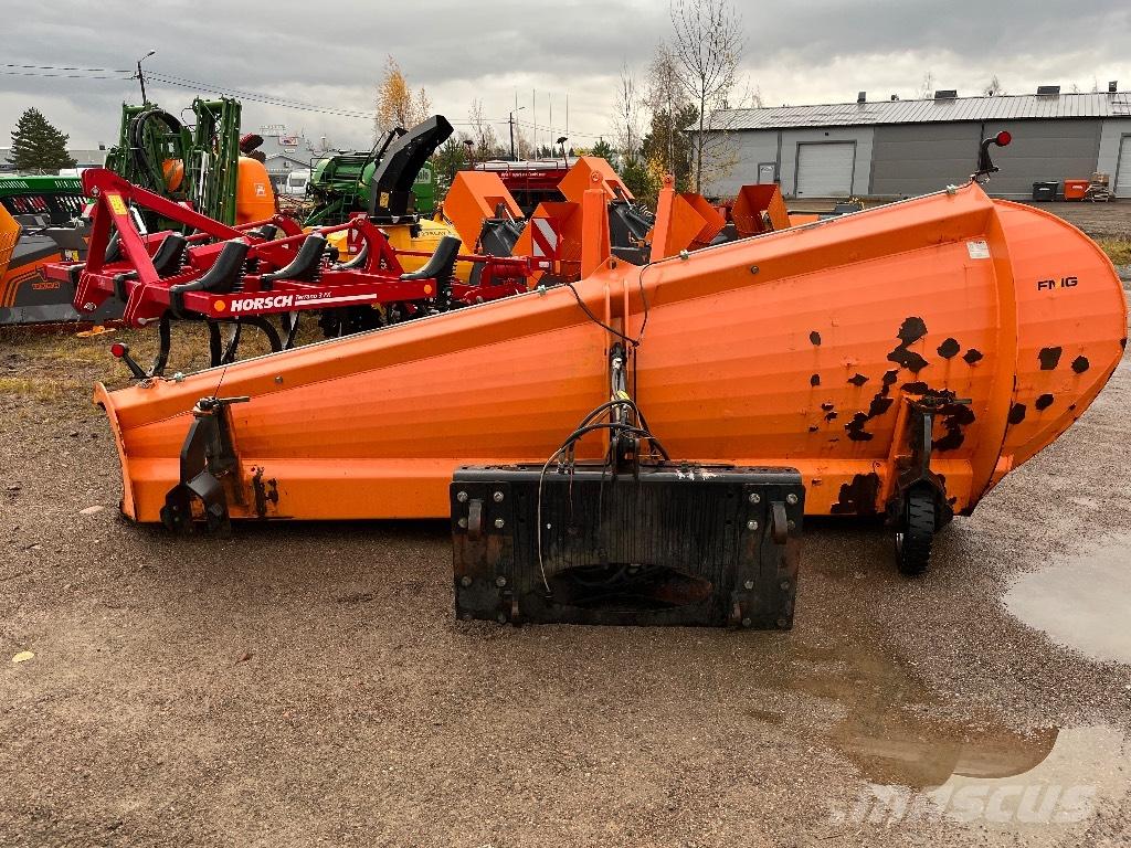 FMG 390 제설 블레이드 및 제설기