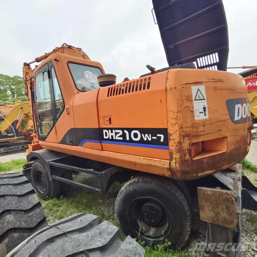 Doosan DH 210 W-7  휠 굴삭기