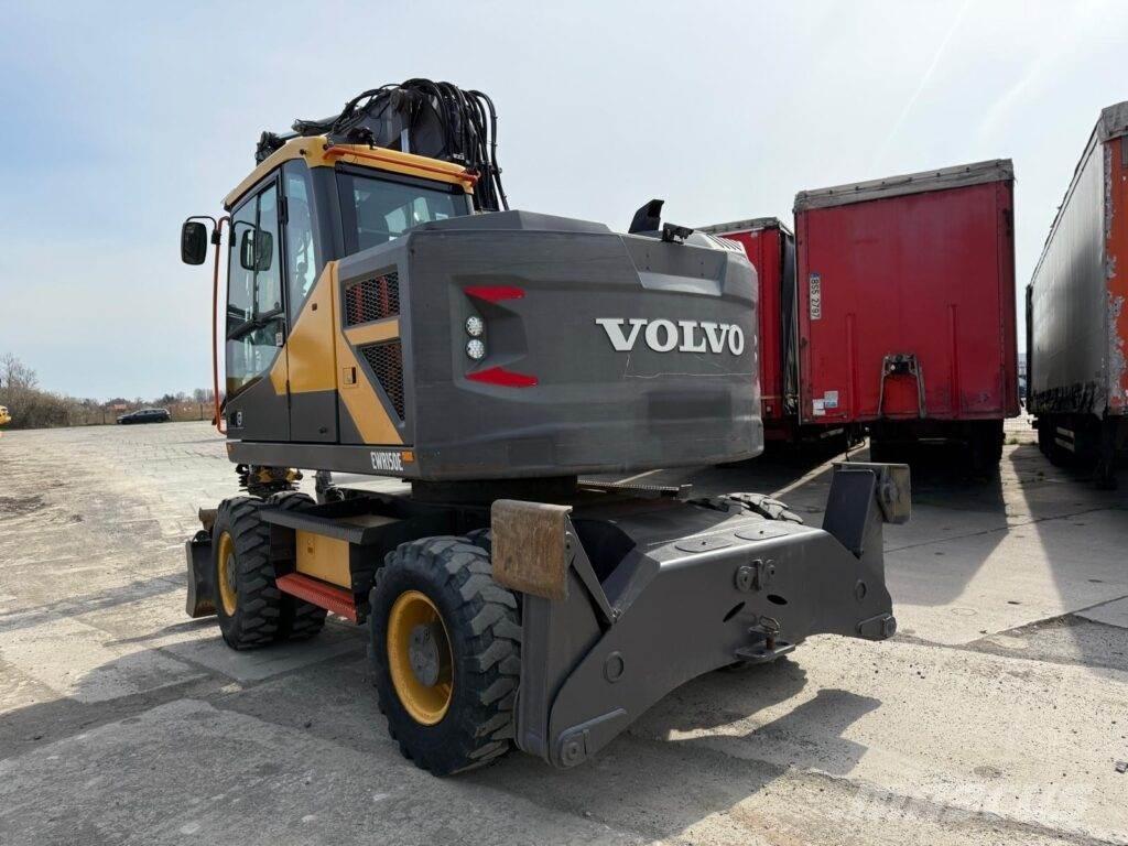 Volvo EWR150E  휠 굴삭기