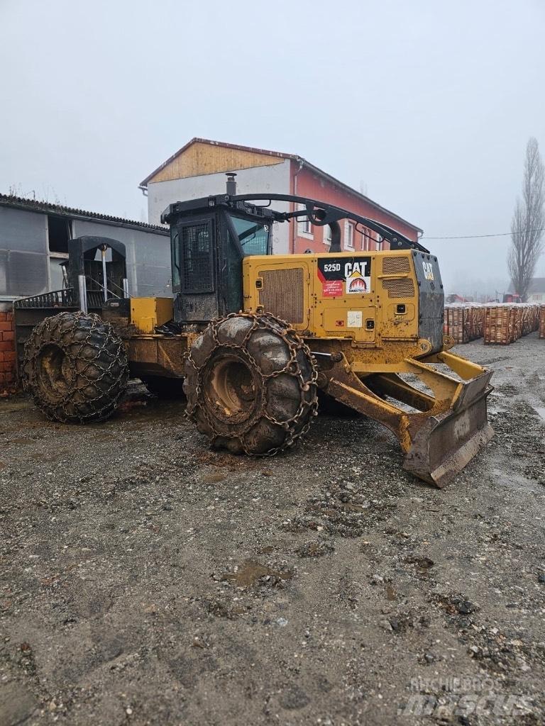 CAT 525 D 목재스키더