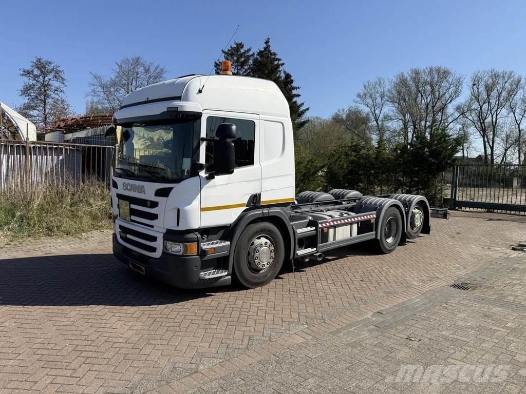 Scania P280 새시 운전실 트럭