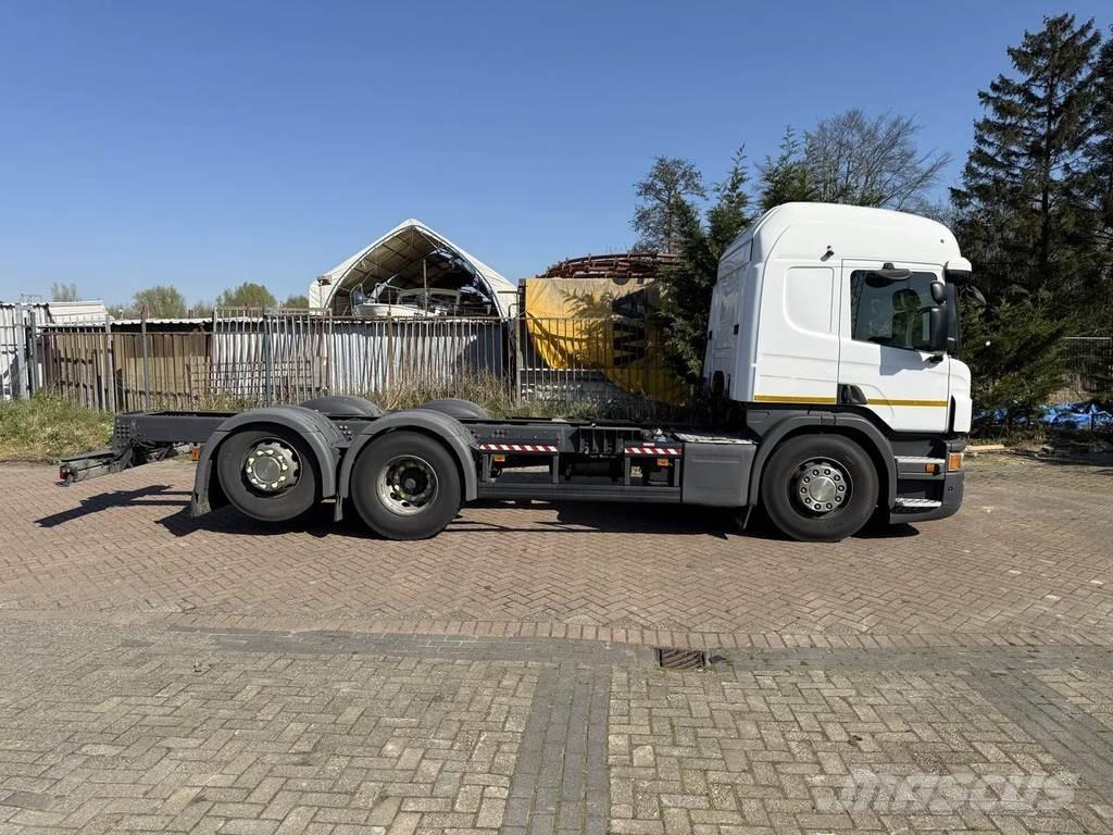 Scania P280 새시 운전실 트럭