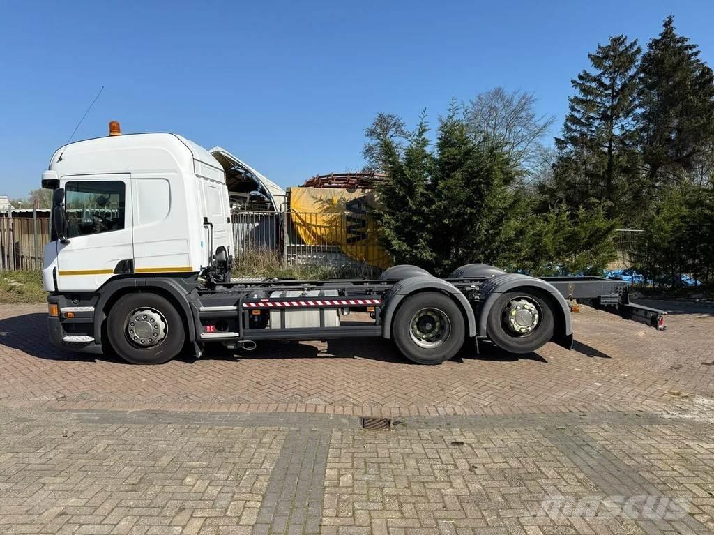 Scania P280 새시 운전실 트럭