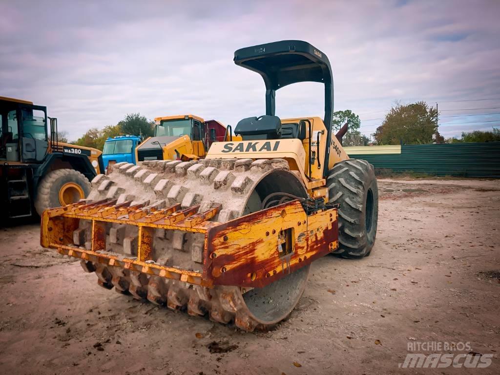 Sakai SV 540 T 싱글 드럼 롤러