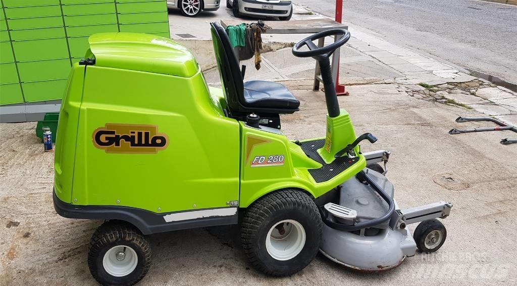 Grillo FD 280 탑승형 잔디깎기