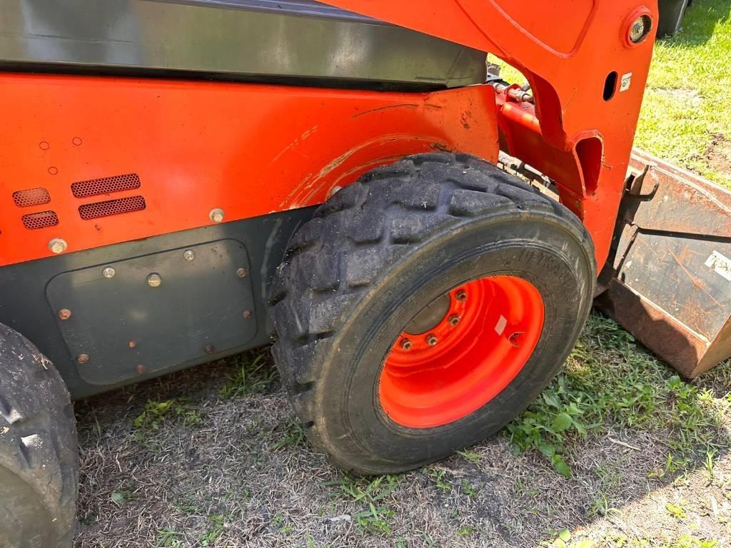 Kubota SSV 75  스키드로더